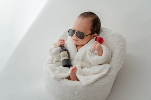 保亭孕妇肚脐眼突出来