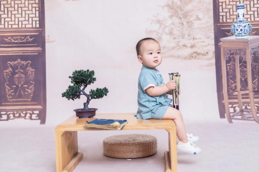保亭蜡笔小新美伢怀孕